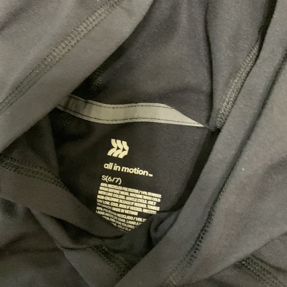 Boys athletic bundle: 5T grey sweats and black hoodie - Picture 2 of 2